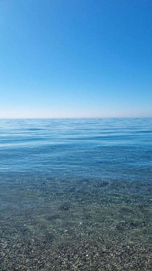 Vista Mare Su Tre Piani Con Giardino Villa Falerna Buitenkant foto